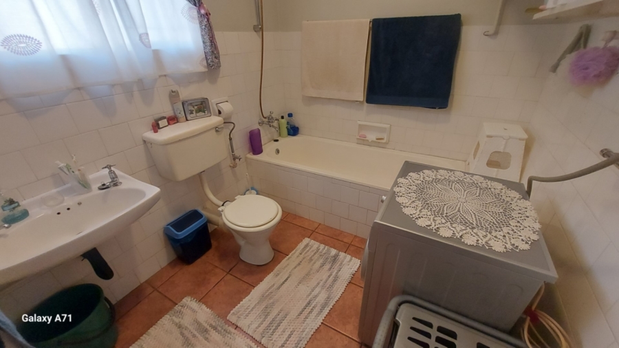 1 Bedroom Property for Sale in White River Mpumalanga