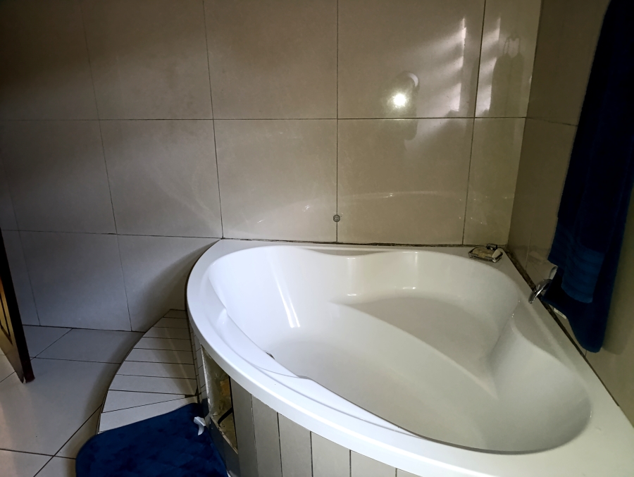 3 Bedroom Property for Sale in Klarinet Mpumalanga