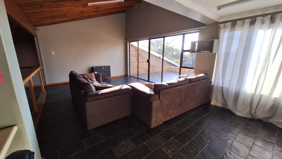 To Let 4 Bedroom Property for Rent in Reyno Ridge Mpumalanga