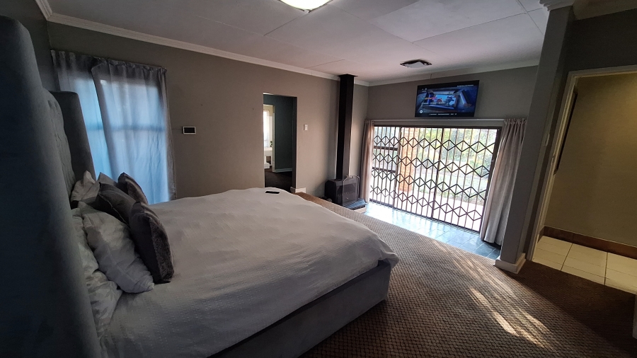 To Let 4 Bedroom Property for Rent in Reyno Ridge Mpumalanga