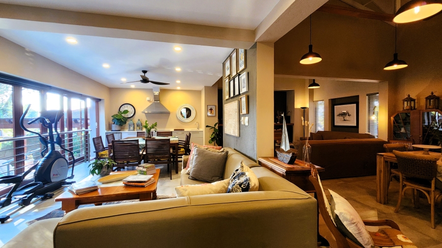 3 Bedroom Property for Sale in Matumi Golf Estate Mpumalanga