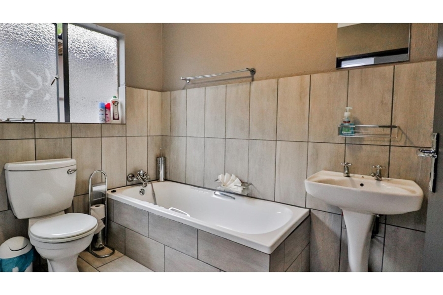 4 Bedroom Property for Sale in West Acres Mpumalanga