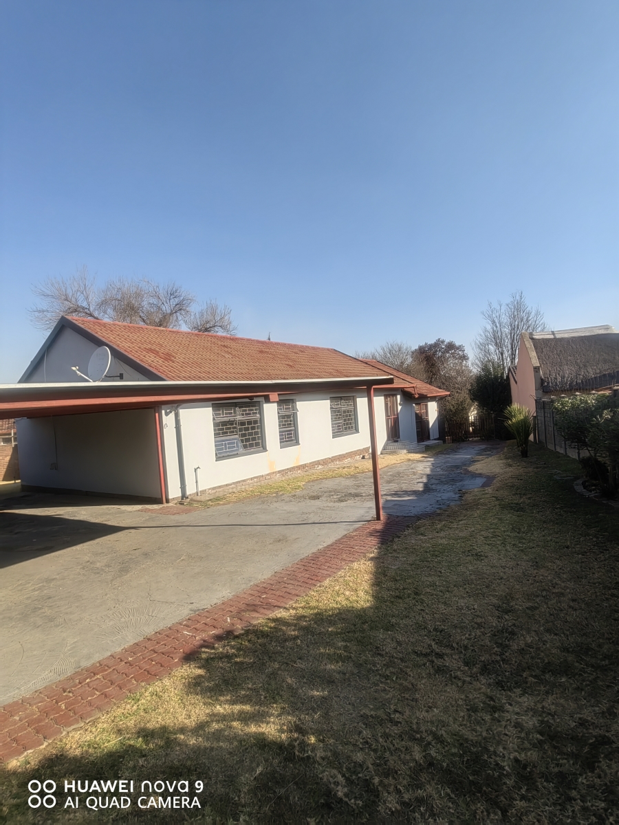 4 Bedroom Property for Sale in Secunda Mpumalanga