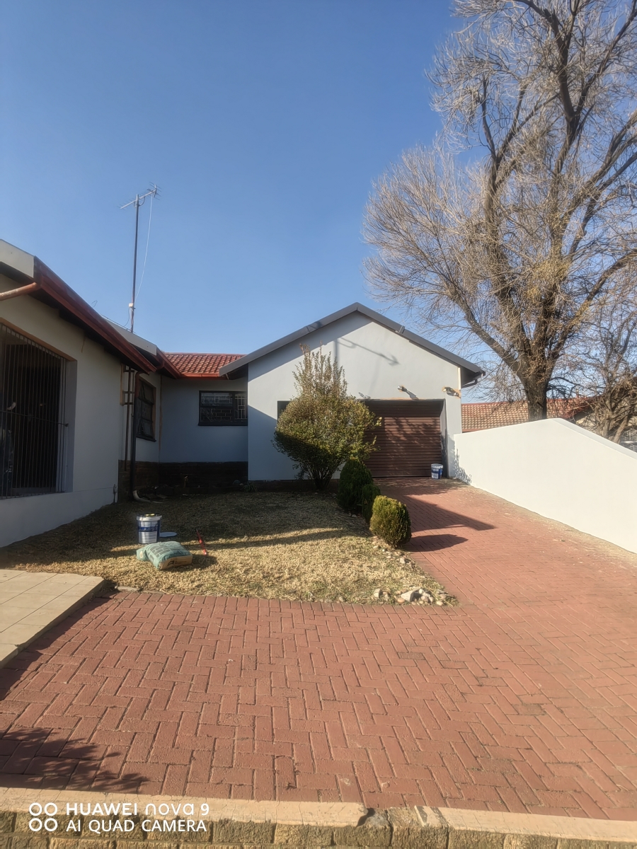 4 Bedroom Property for Sale in Secunda Mpumalanga