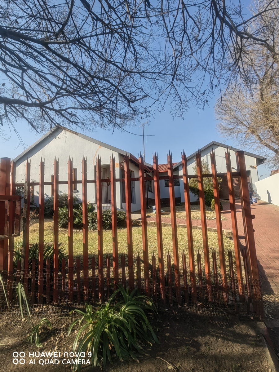 4 Bedroom Property for Sale in Secunda Mpumalanga