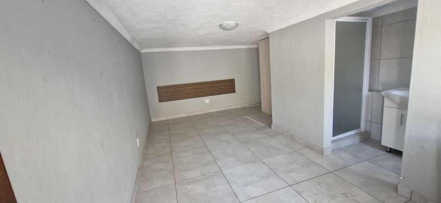 4 Bedroom Property for Sale in Nelspruit Ext 9 Mpumalanga