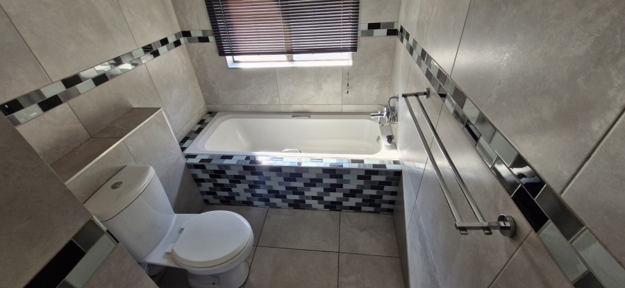 4 Bedroom Property for Sale in Nelspruit Ext 9 Mpumalanga