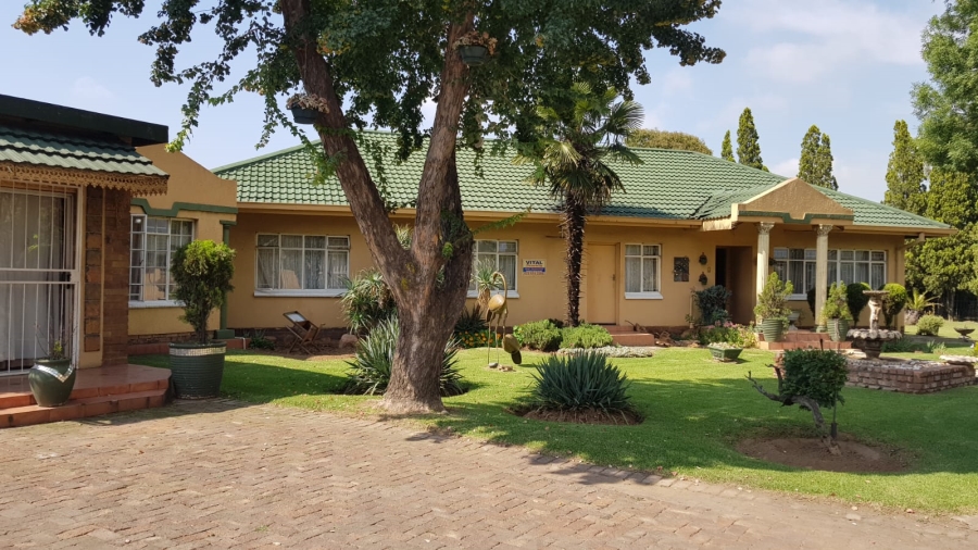 8 Bedroom Property for Sale in Kriel Mpumalanga