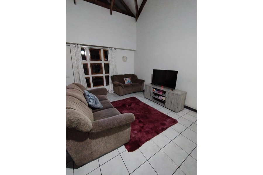 To Let 2 Bedroom Property for Rent in White River Mpumalanga