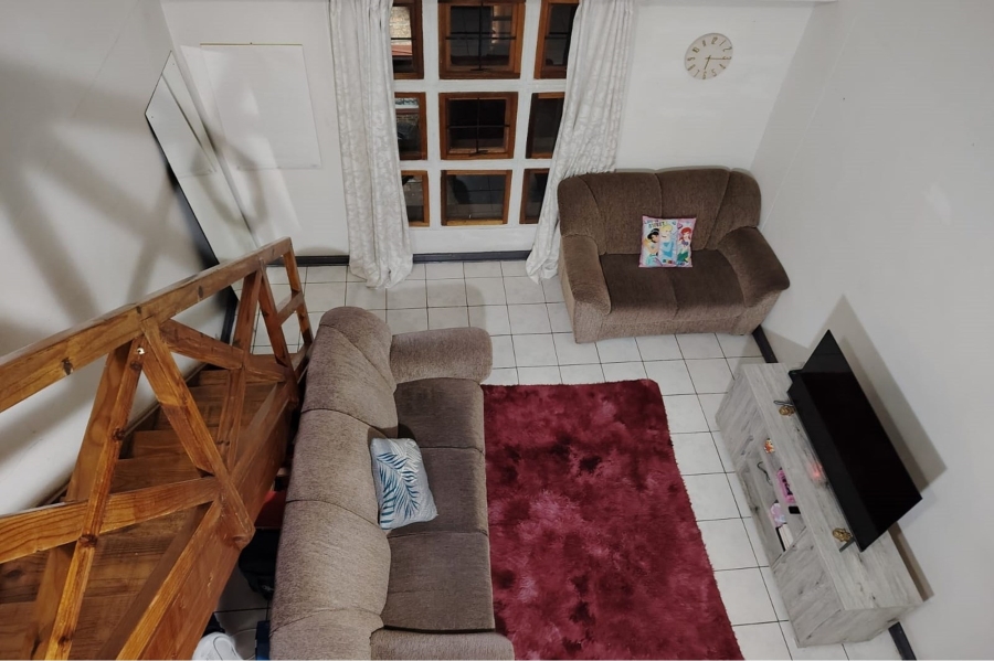 To Let 2 Bedroom Property for Rent in White River Mpumalanga