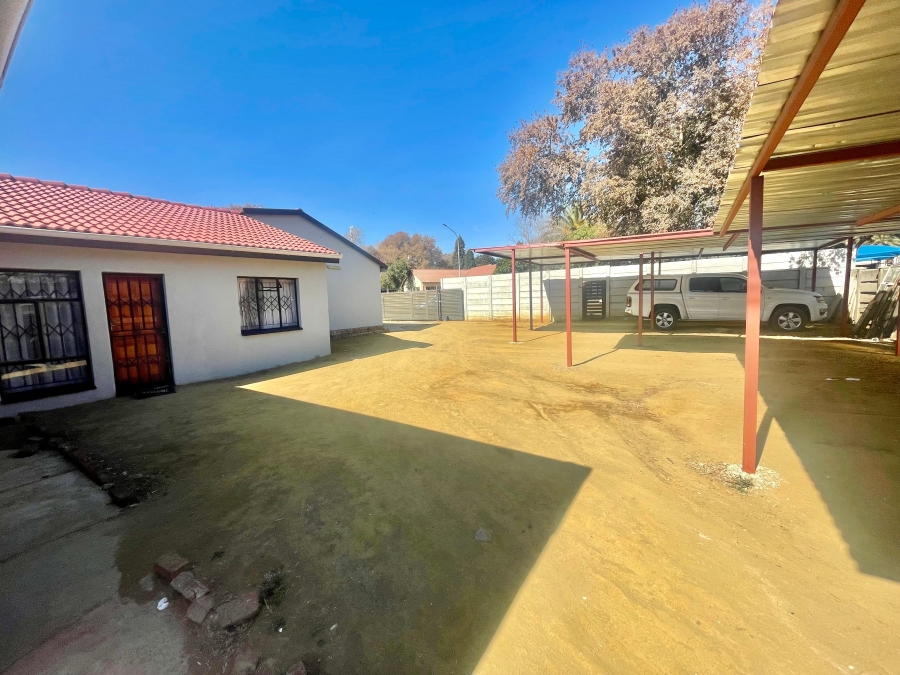 To Let 1 Bedroom Property for Rent in Secunda Mpumalanga