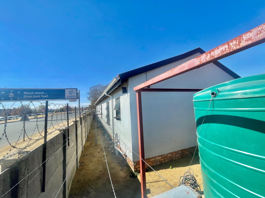 To Let 1 Bedroom Property for Rent in Secunda Mpumalanga