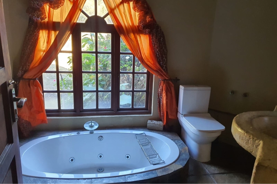 5 Bedroom Property for Sale in Nelspruit Mpumalanga