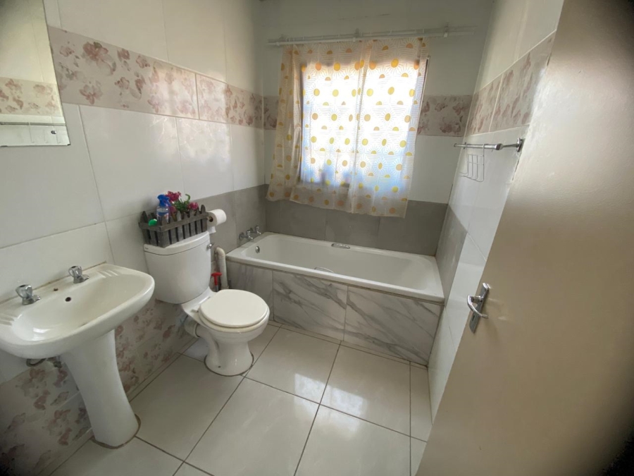 To Let 3 Bedroom Property for Rent in Noordrand Mpumalanga