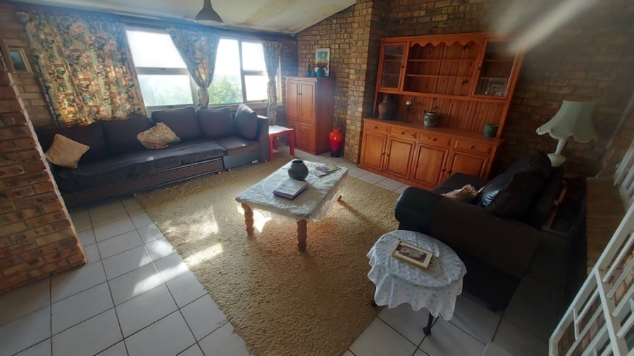 To Let 3 Bedroom Property for Rent in White River Mpumalanga