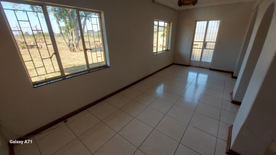 To Let 4 Bedroom Property for Rent in White River Mpumalanga