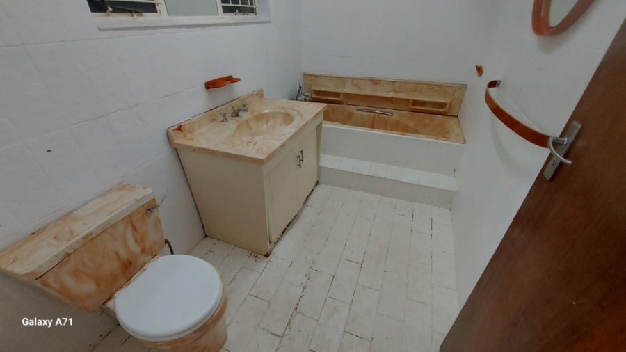 To Let 4 Bedroom Property for Rent in White River Mpumalanga