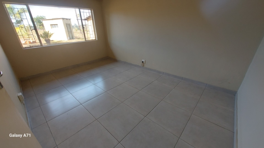 To Let 4 Bedroom Property for Rent in White River Mpumalanga