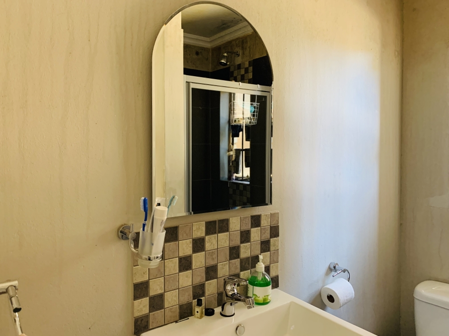 2 Bedroom Property for Sale in Middelburg Central Mpumalanga