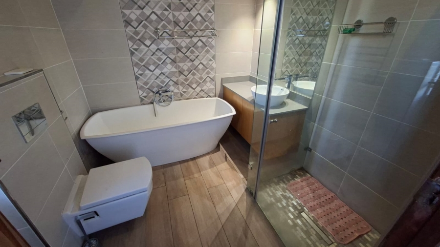 6 Bedroom Property for Sale in Shandon Mpumalanga