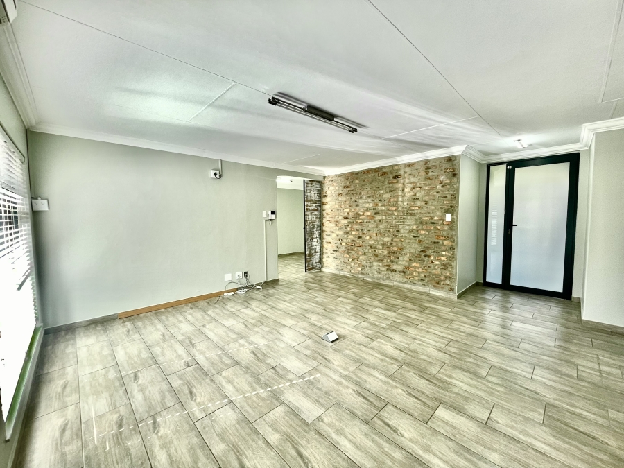 4 Bedroom Property for Sale in Cosmosrand Mpumalanga