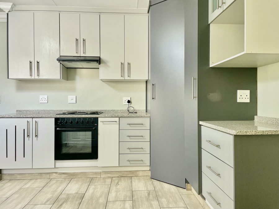 4 Bedroom Property for Sale in Cosmosrand Mpumalanga