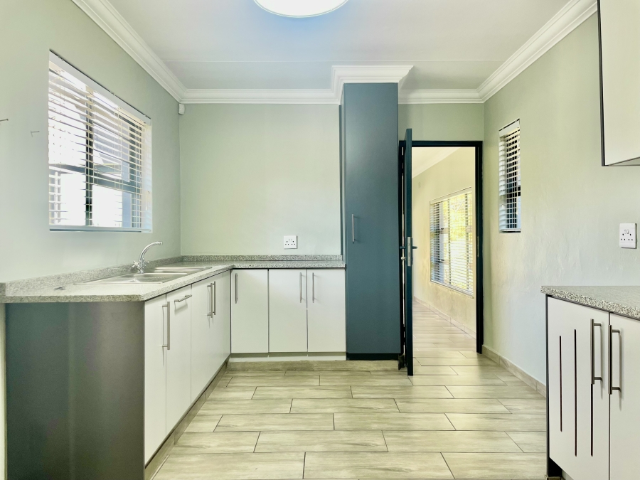 4 Bedroom Property for Sale in Cosmosrand Mpumalanga