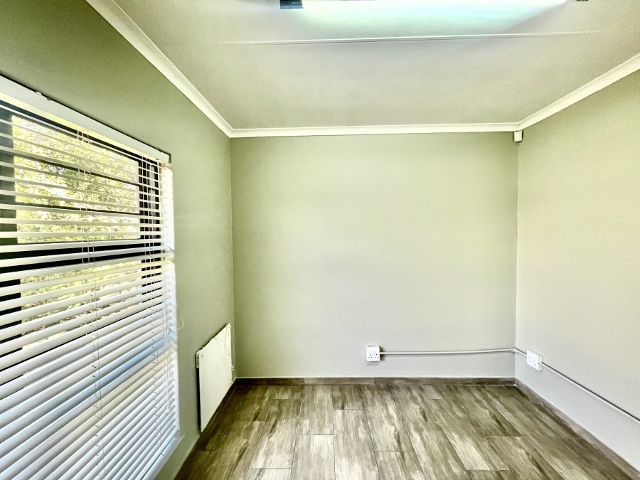 4 Bedroom Property for Sale in Cosmosrand Mpumalanga