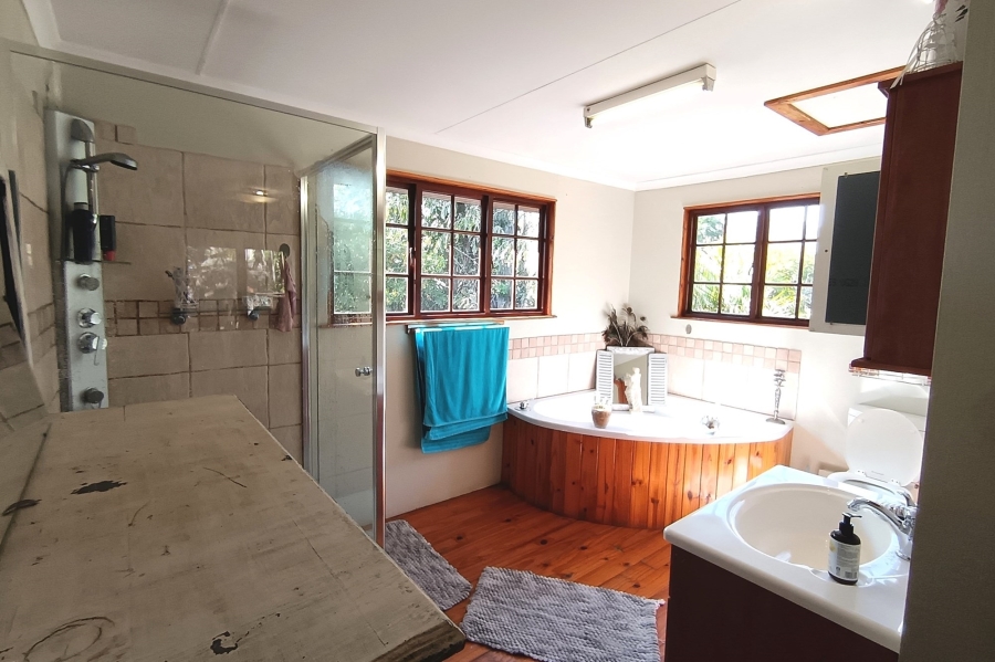 4 Bedroom Property for Sale in Nelspruit Ext 5 Mpumalanga