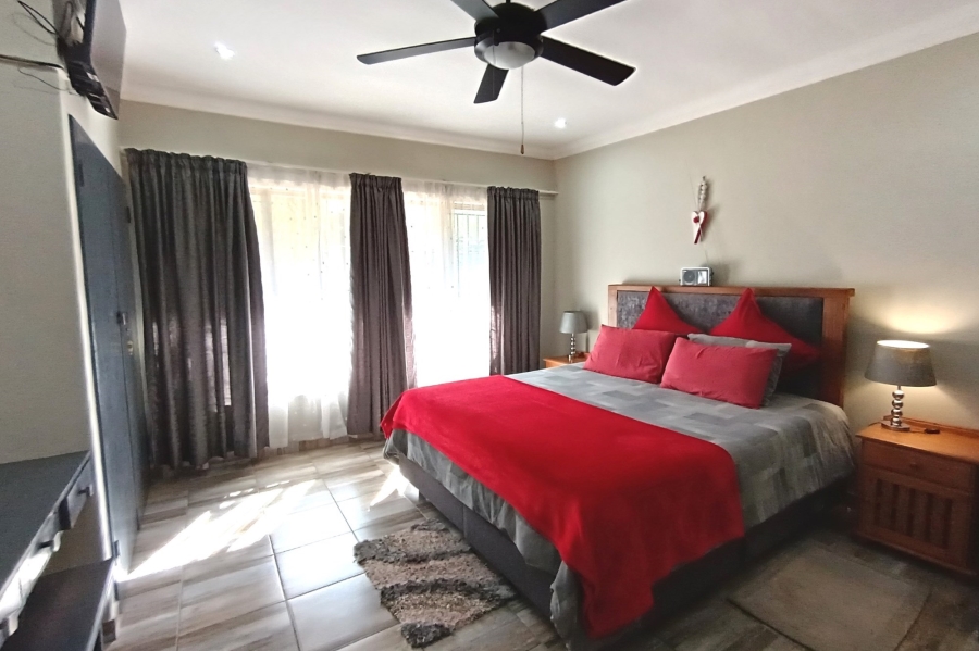 4 Bedroom Property for Sale in Nelspruit Ext 5 Mpumalanga
