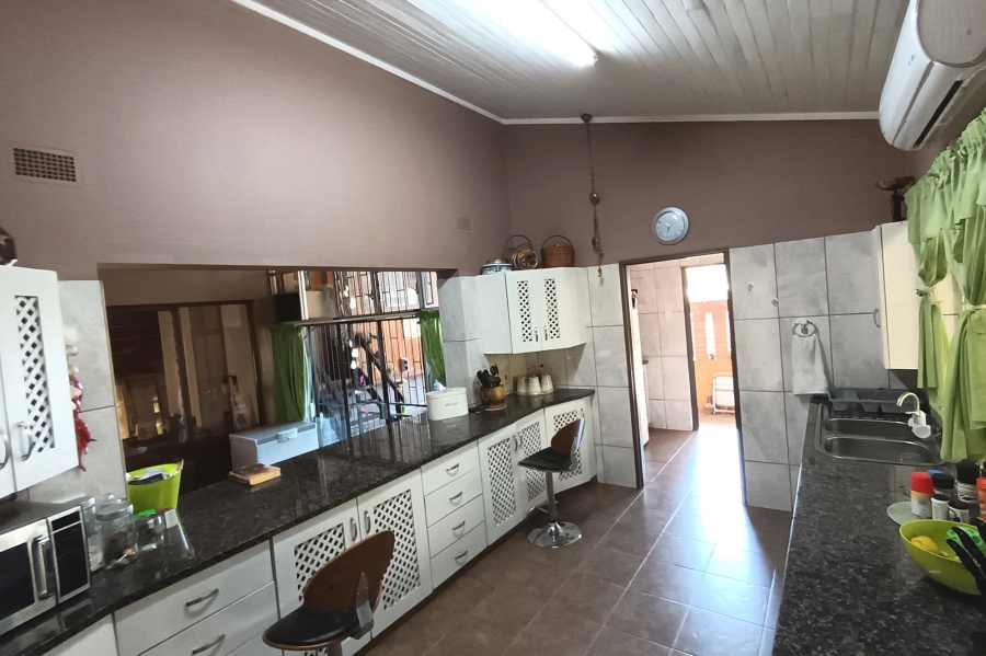 4 Bedroom Property for Sale in Nelspruit Ext 5 Mpumalanga