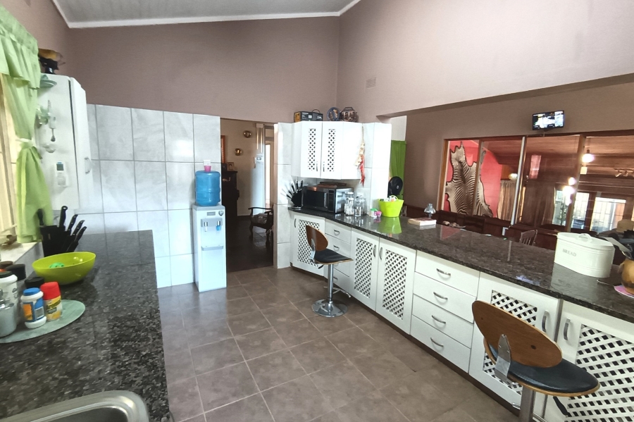 4 Bedroom Property for Sale in Nelspruit Ext 5 Mpumalanga