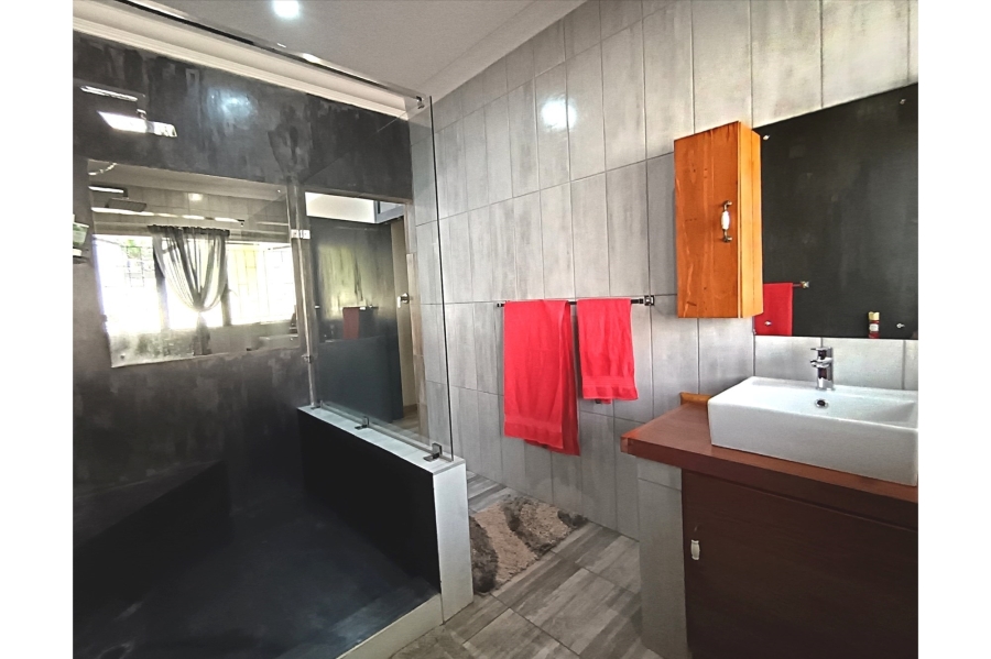 4 Bedroom Property for Sale in Nelspruit Ext 5 Mpumalanga