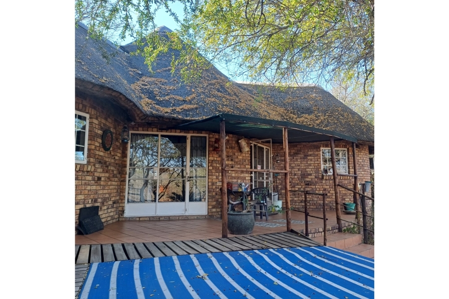 2 Bedroom Property for Sale in Marloth Park Mpumalanga