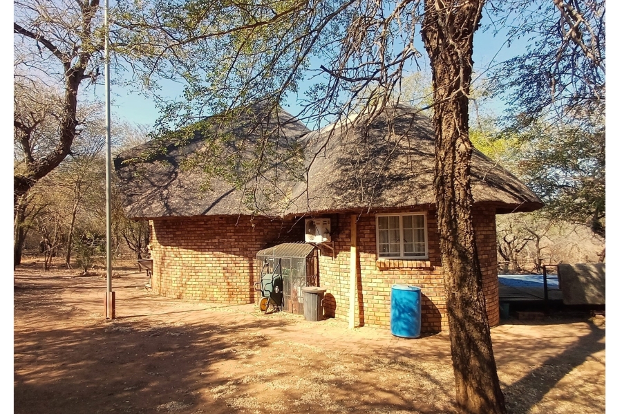 2 Bedroom Property for Sale in Marloth Park Mpumalanga