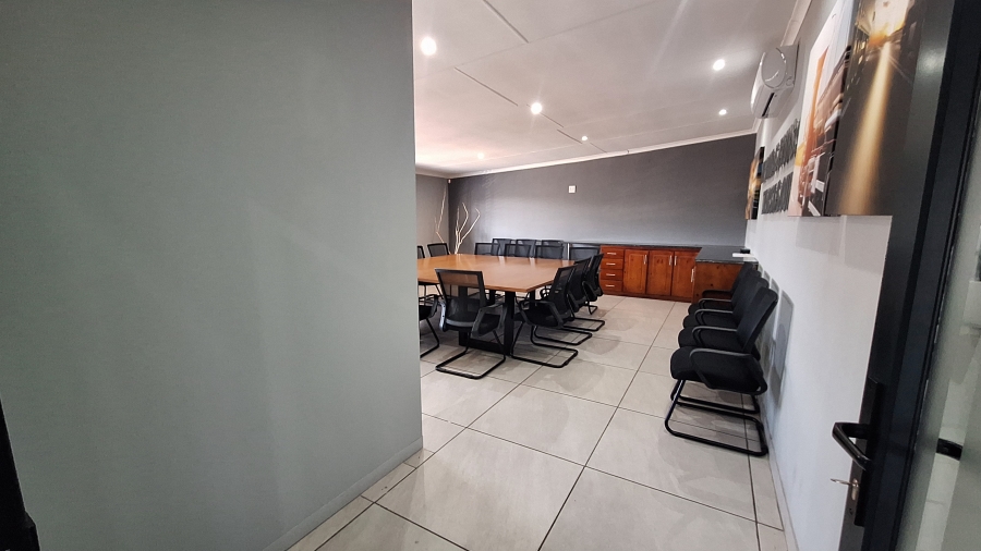 Commercial Property for Sale in Die Heuwel Ext 4 Mpumalanga