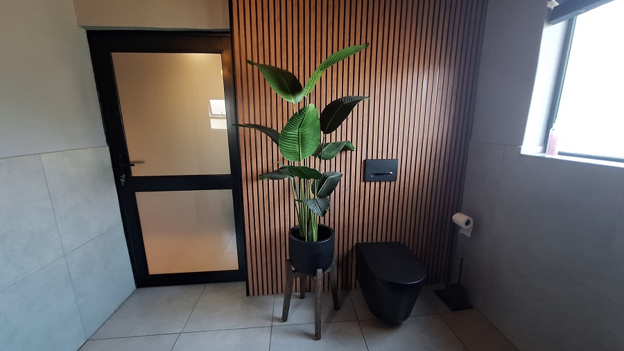 Commercial Property for Sale in Die Heuwel Ext 4 Mpumalanga