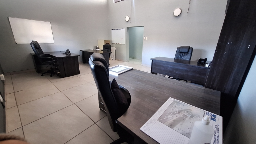 Commercial Property for Sale in Die Heuwel Ext 4 Mpumalanga