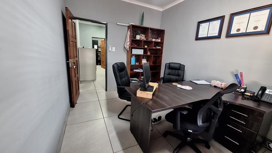 Commercial Property for Sale in Die Heuwel Ext 4 Mpumalanga