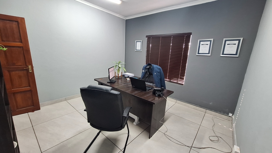Commercial Property for Sale in Die Heuwel Ext 4 Mpumalanga