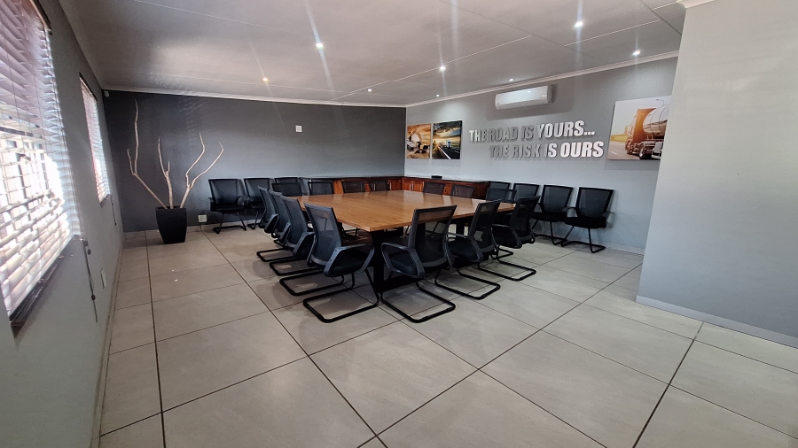 To Let commercial Property for Rent in Die Heuwel Ext 4 Mpumalanga