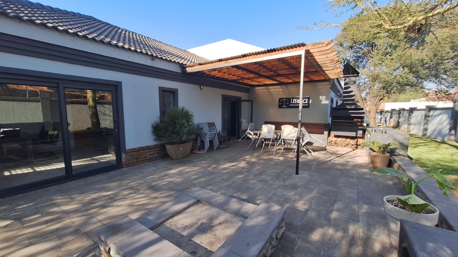 To Let commercial Property for Rent in Die Heuwel Ext 4 Mpumalanga