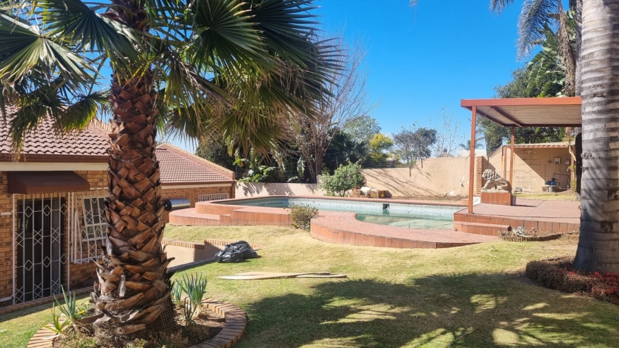 To Let 5 Bedroom Property for Rent in Die Heuwel Mpumalanga