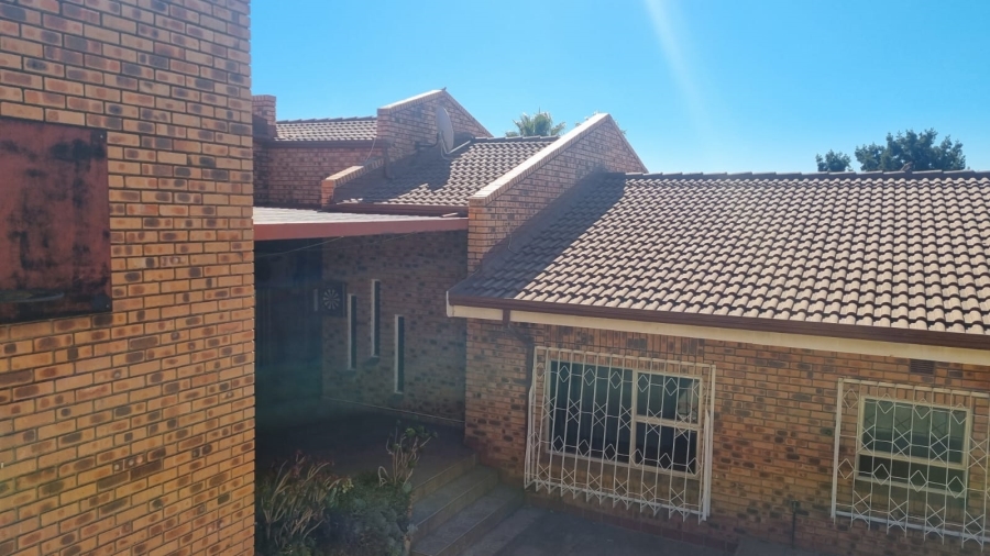 To Let 5 Bedroom Property for Rent in Die Heuwel Mpumalanga