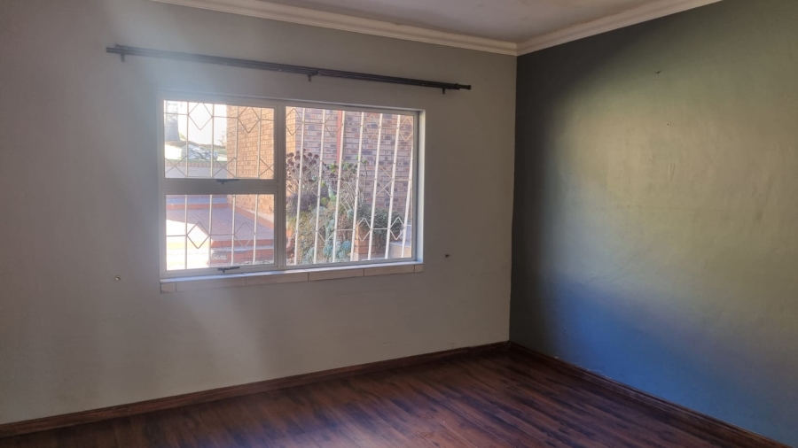 To Let 5 Bedroom Property for Rent in Die Heuwel Mpumalanga