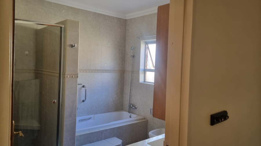 To Let 5 Bedroom Property for Rent in Die Heuwel Mpumalanga