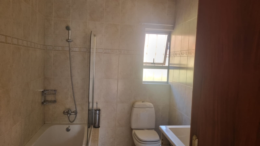 To Let 5 Bedroom Property for Rent in Die Heuwel Mpumalanga