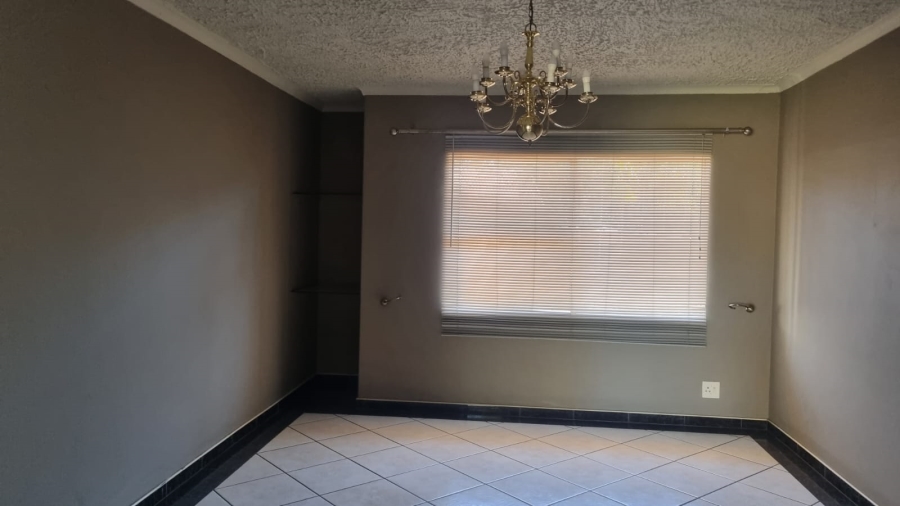 To Let 5 Bedroom Property for Rent in Die Heuwel Mpumalanga