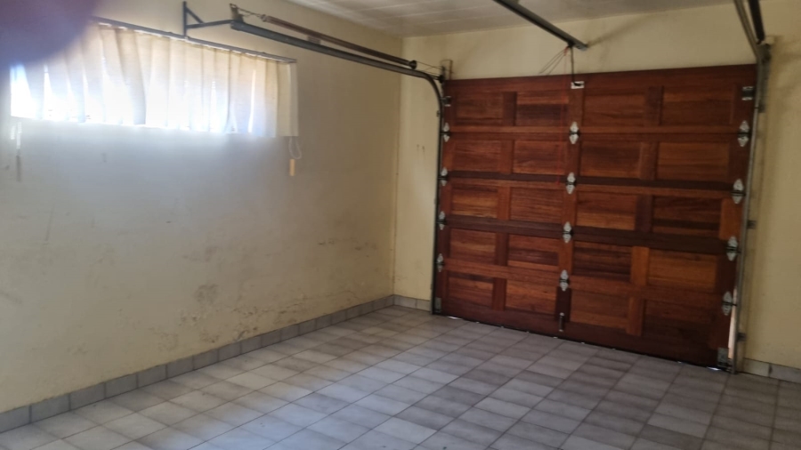 To Let 5 Bedroom Property for Rent in Die Heuwel Mpumalanga