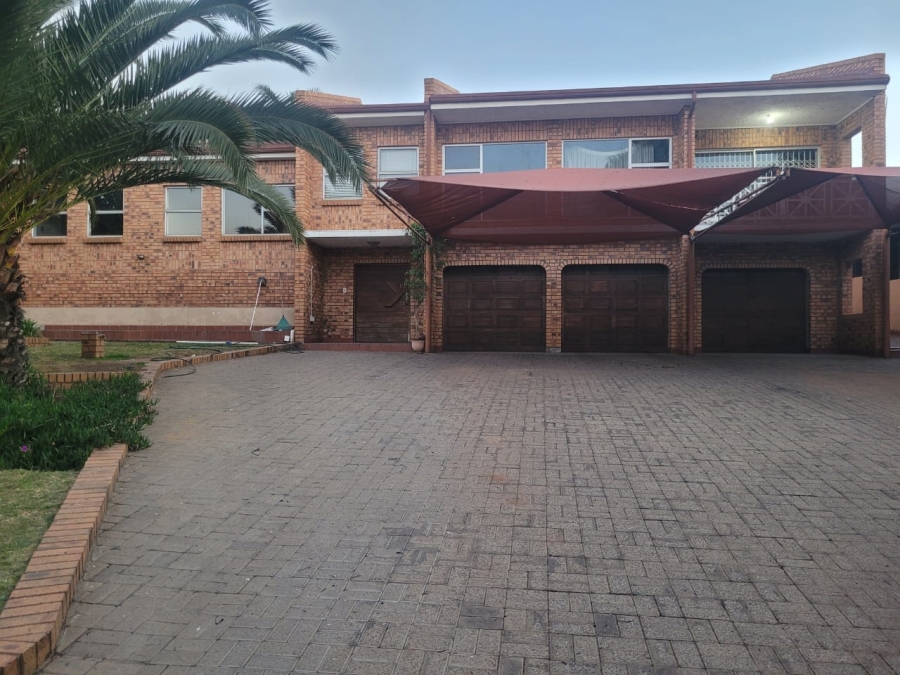 To Let 5 Bedroom Property for Rent in Die Heuwel Mpumalanga